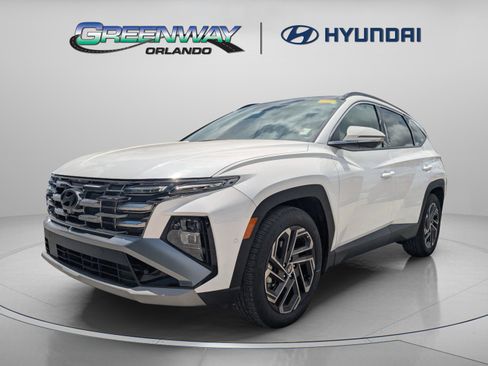 Certified 2025 Hyundai Tucson Limited FWD image 4