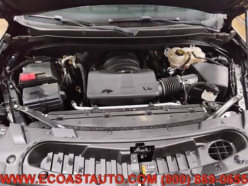 Used 2023 Chevrolet Suburban RST w/ Sport Performance Package AWD/4WD image 9