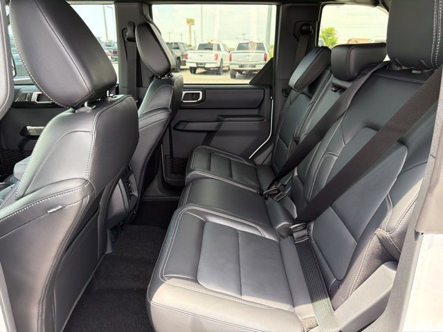 New 2026 Ford Bronco Outer Banks w/ Sasquatch Package AWD/4WD image 16