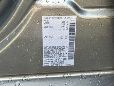 Used 2025 Nissan Altima 2.5 SV FWD image 31