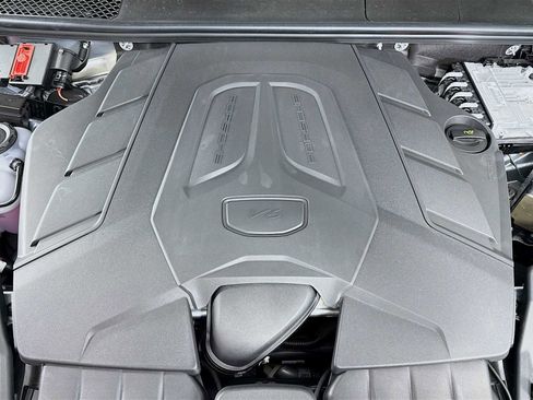 New 2026 Porsche Cayenne image 31