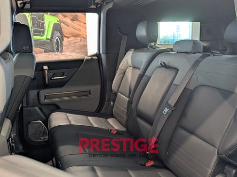 Used 2024 GMC Hummer EV 3X AWD/4WD image 33
