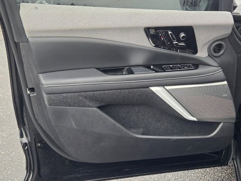 Used 2025 Cadillac Optiq Luxury 1 w/ LPO, Floor Liner Package image 20