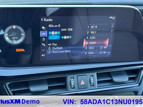 Used 2022 Lexus ES 300h w/ Premium Package FWD image 27