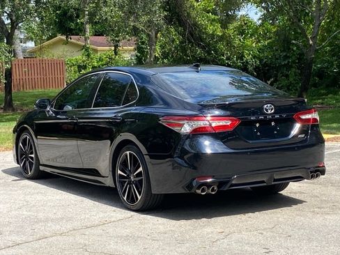 Used 2018 Toyota Camry XSE w/ Driver Assist Package FWD image 5