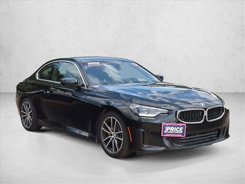 Used 2022 BMW 230i Coupe RWD image 3