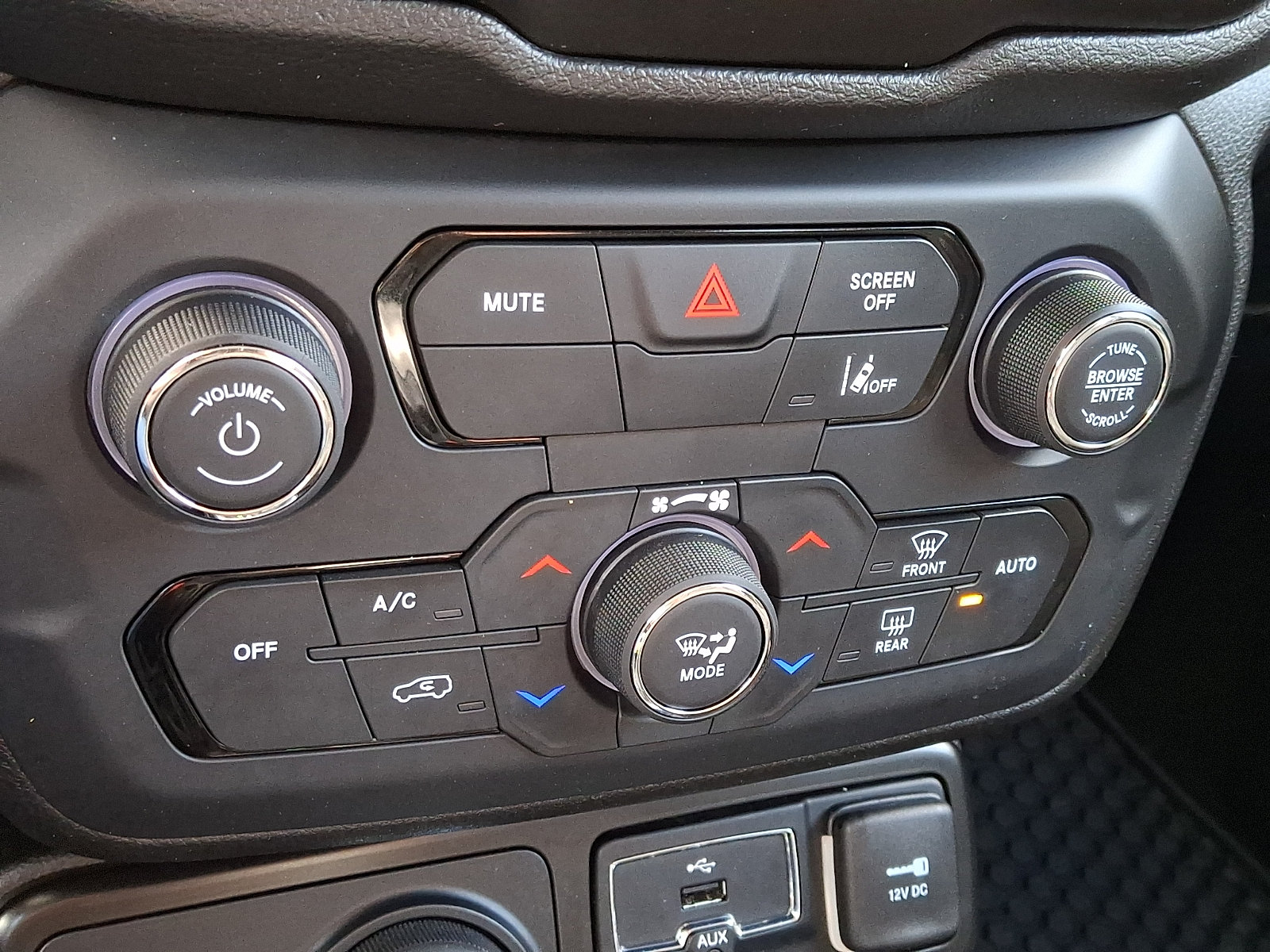 Certified 2023 Jeep Renegade Altitude AWD/4WD image 15