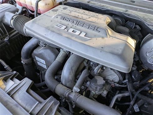 Certified 2022 RAM 1500 Laramie image 29