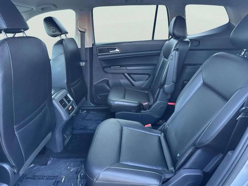 Used 2019 Volkswagen Atlas SE w/ Towing Package AWD/4WD image 11