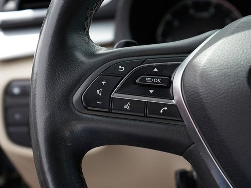 Used 2019 INFINITI QX50 Essential w/ Proactive Package image 11