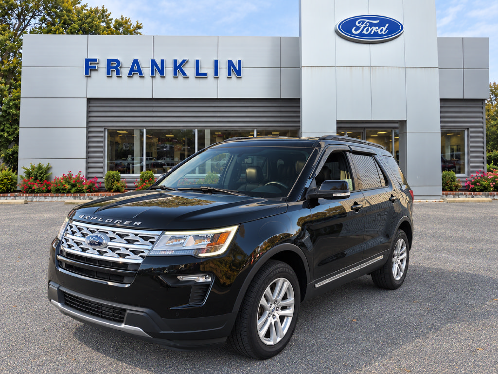 Used 2018 Ford Explorer XLT w/ Equipment Group 202A AWD/4WD image 1