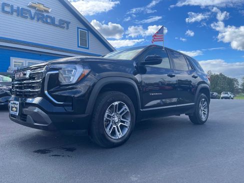 Used 2026 GMC Terrain Elevation AWD/4WD image 3