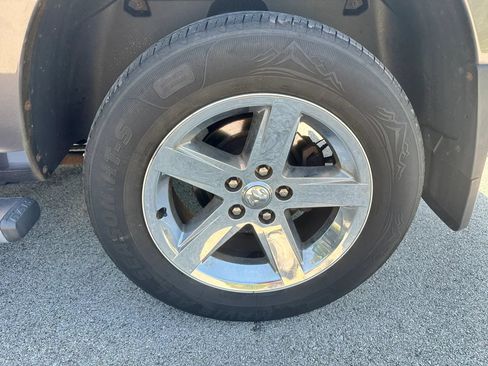 Used 2014 RAM 1500 Express AWD/4WD image 20