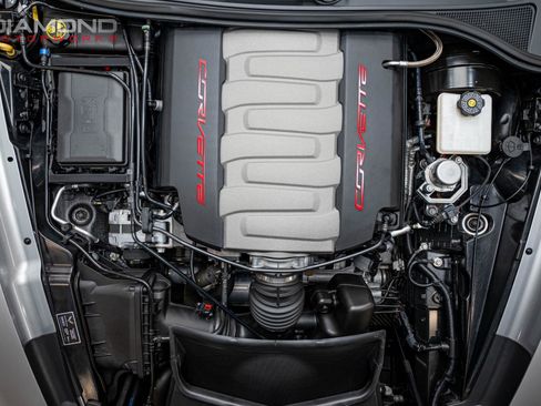 Used 2019 Chevrolet Corvette Stingray Coupe RWD image 17