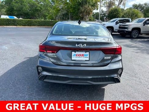 Used 2024 Kia Forte LXS FWD image 5