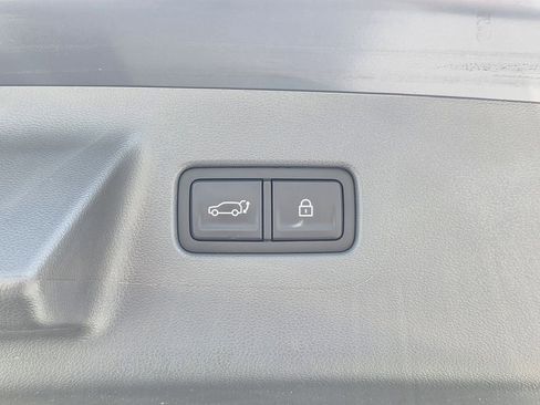 Used 2025 Hyundai Santa Fe Limited FWD image 10
