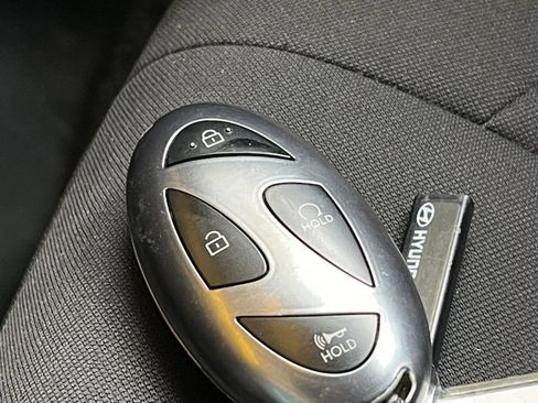 Used 2026 Hyundai Elantra Sport FWD image 28