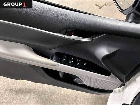 Certified 2018 Toyota Camry LE FWD image 36