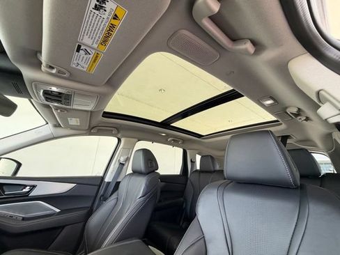 Used 2025 Acura MDX FWD w/ Technology Package image 29