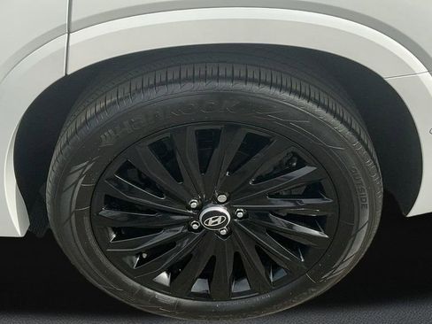 Used 2024 Hyundai Palisade Calligraphy image 9