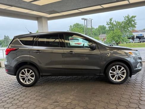Used 2019 Ford Escape SE AWD/4WD image 4