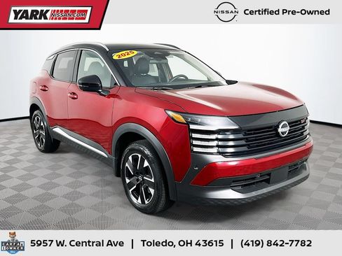 Certified 2025 Nissan Kicks SR AWD/4WD image 1