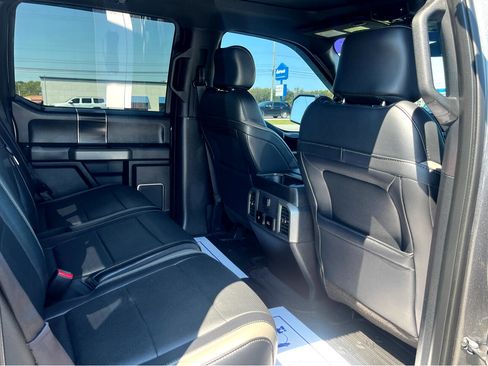 Used 2017 Ford F150 Raptor w/ Equipment Group 802A Luxury image 15