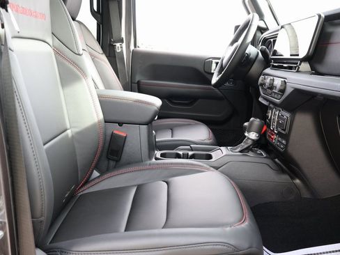 New 2026 Jeep Wrangler Unlimited Rubicon w/ Safety Group image 9