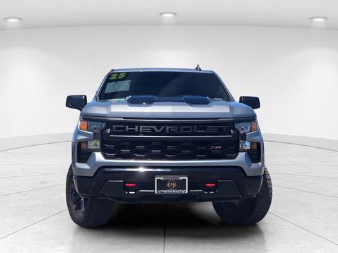 Used 2025 Chevrolet Silverado 1500 Custom Trail Boss AWD/4WD image 2