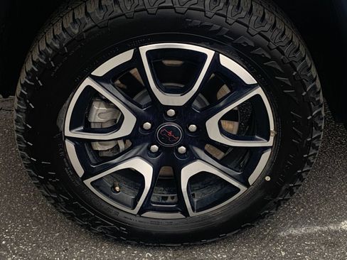Used 2025 Jeep Compass Trailhawk AWD/4WD image 29