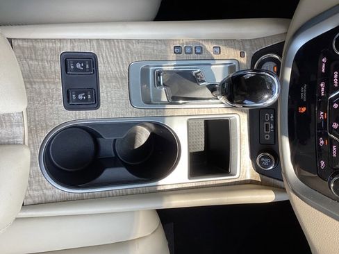 Used 2023 Nissan Murano SV image 24