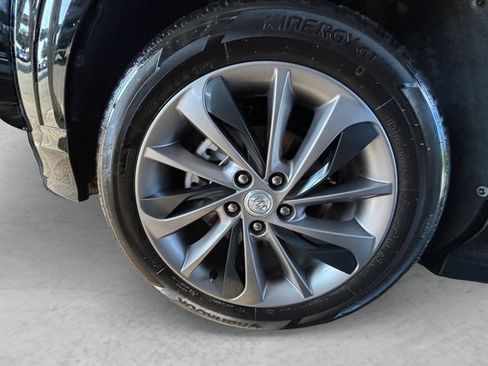 Used 2022 Buick Encore GX Preferred w/ Sport Touring Package FWD image 29