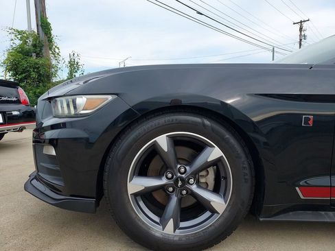 Used 2015 Ford Mustang Coupe w/ Equipment Group 051A RWD image 16