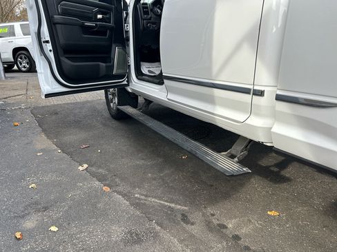 Used 2020 RAM 2500 Limited image 10