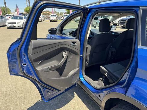 Used 2018 Ford Escape SE w/ SE Sync 3 Package AWD/4WD image 20