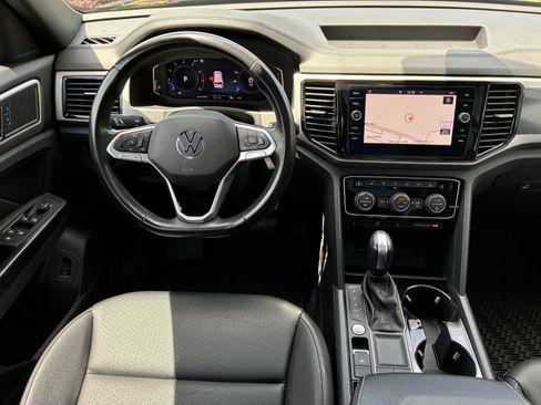 Used 2020 Volkswagen Atlas Cross Sport SEL FWD image 20