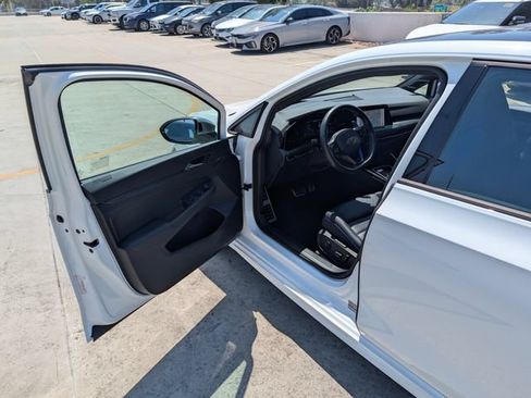 Used 2024 Volkswagen Golf R AWD/4WD image 40