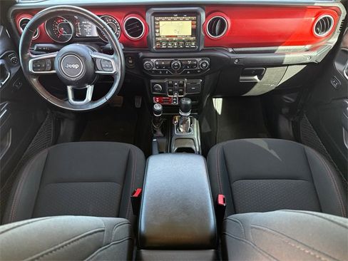 Used 2022 Jeep Gladiator Rubicon w/ Cold Weather Group image 11