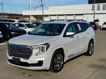 Used 2022 GMC Terrain Denali w/ LPO, Floor Liner Package