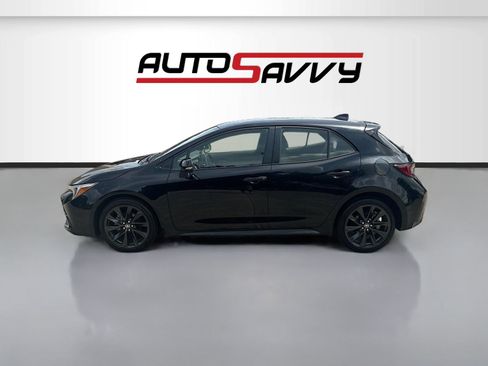 Used 2025 Toyota Corolla XSE FWD image 4