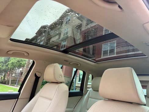 Used 2014 Volkswagen Tiguan SEL AWD/4WD image 95