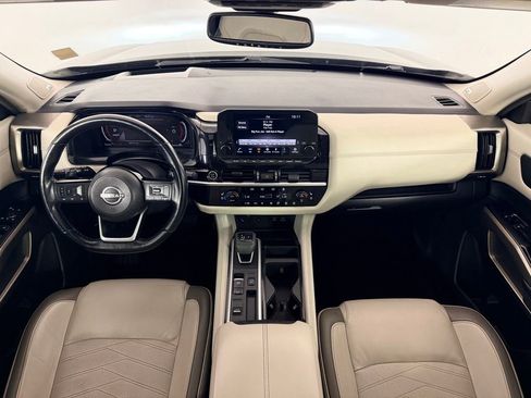 Used 2022 Nissan Pathfinder Platinum w/ Cargo Package FWD image 15
