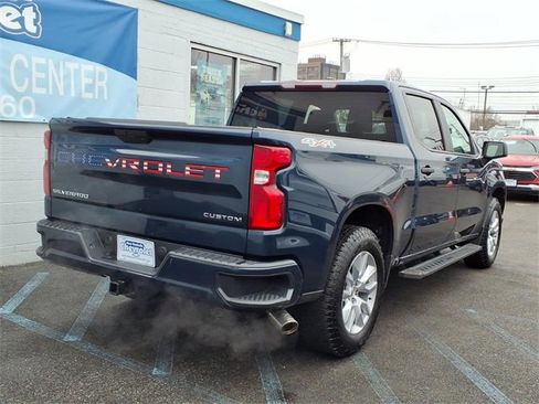 Used 2020 Chevrolet Silverado 1500 Custom w/ Custom Value Package image 6