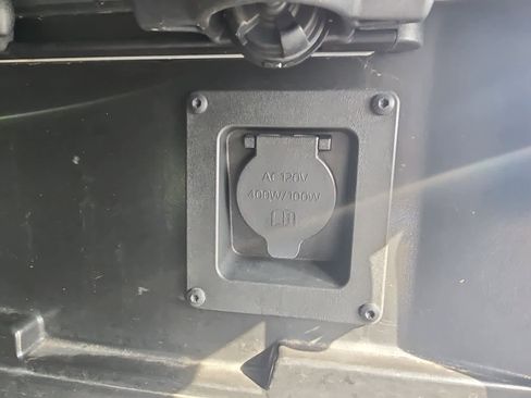 Used 2024 Toyota Tacoma TRD Sport w/ TRD Sport Upgrade Package image 8