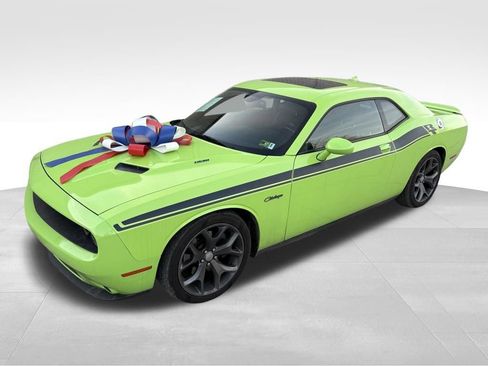 Used 2015 Dodge Challenger R/T Plus image 10
