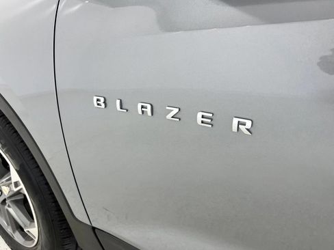Used 2023 Chevrolet Blazer LT AWD/4WD image 27