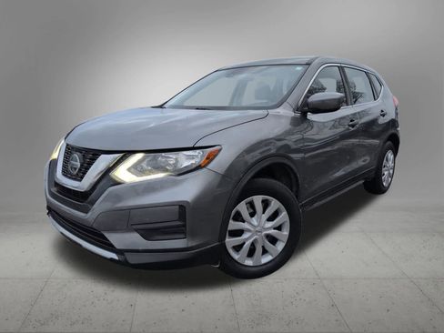 Used 2020 Nissan Rogue S image 1