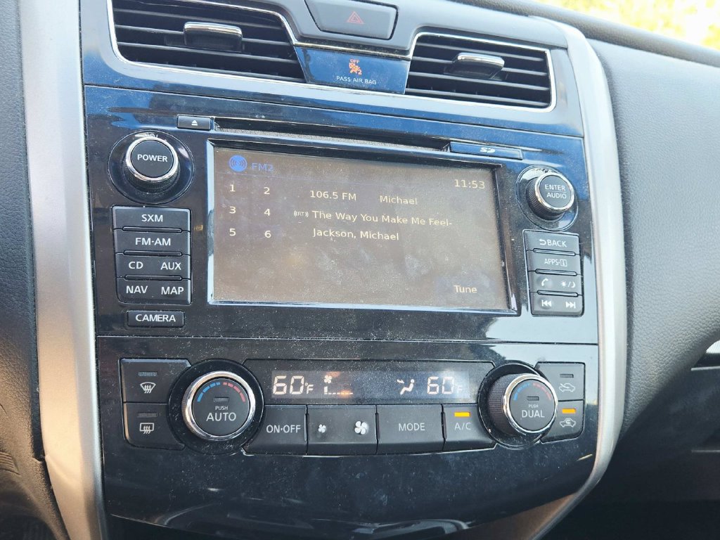 Used 2015 Nissan Altima 2.5 SL w/ Technology Package FWD image 14