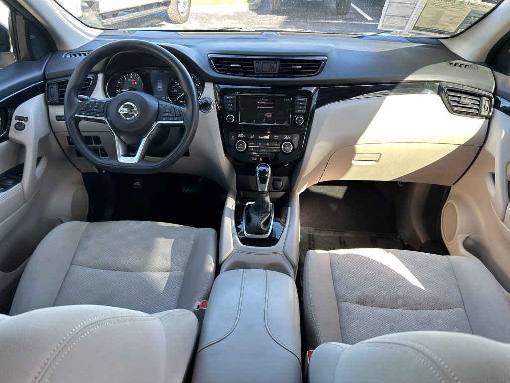 Used 2019 Nissan Rogue Sport SV FWD image 11