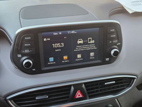 Used 2019 Hyundai Santa Fe SE image 17